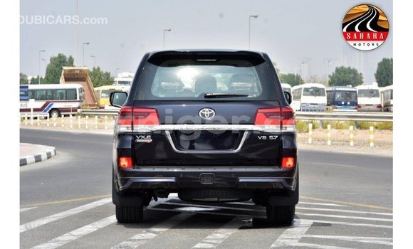 Sayi Imported Toyota Land Cruiser Black Babbar mota in Import - Dubai a Agadez Sayi Imported Toyota Land Cruiser Black Babbar mota in Import - Dubai a Agadez