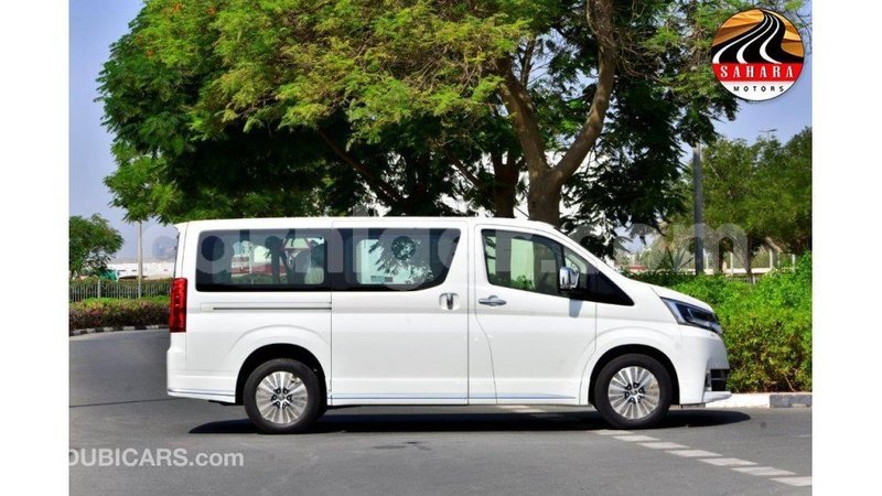 Big with watermark toyota granvia agadez import dubai 5441