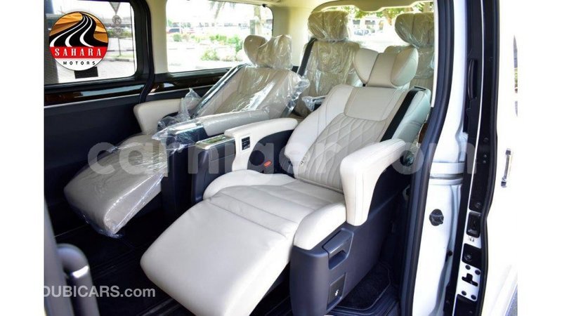 Big with watermark toyota granvia agadez import dubai 5441