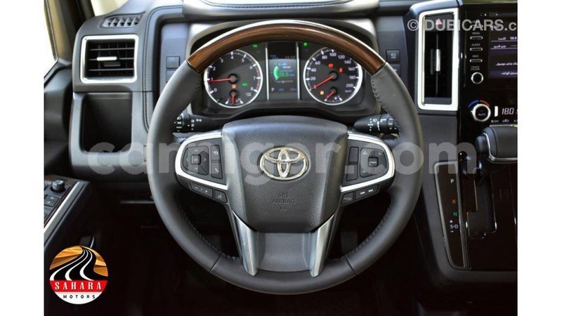 Big with watermark toyota granvia agadez import dubai 5441