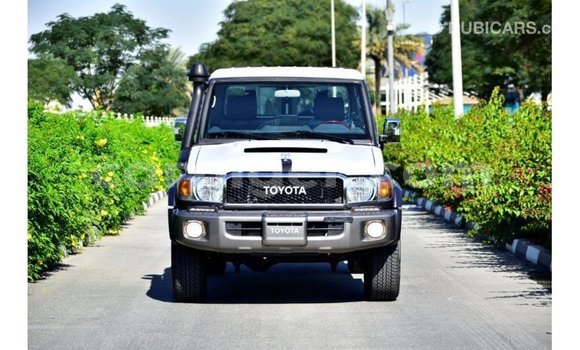 Sayi Imported Toyota Land Cruiser Other Babbar mota in Import - Dubai a Agadez Sayi Imported Toyota Land Cruiser Other Babbar mota in Import - Dubai a Agadez