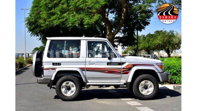 Big with watermark toyota land cruiser agadez import dubai 5443