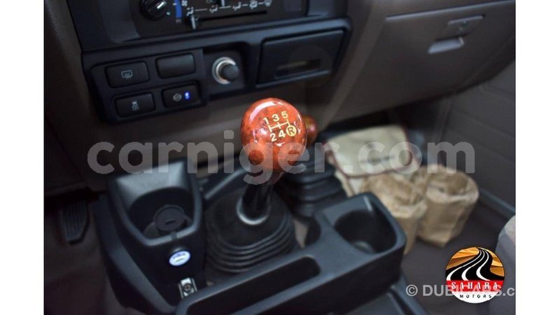 Big with watermark toyota land cruiser agadez import dubai 5443