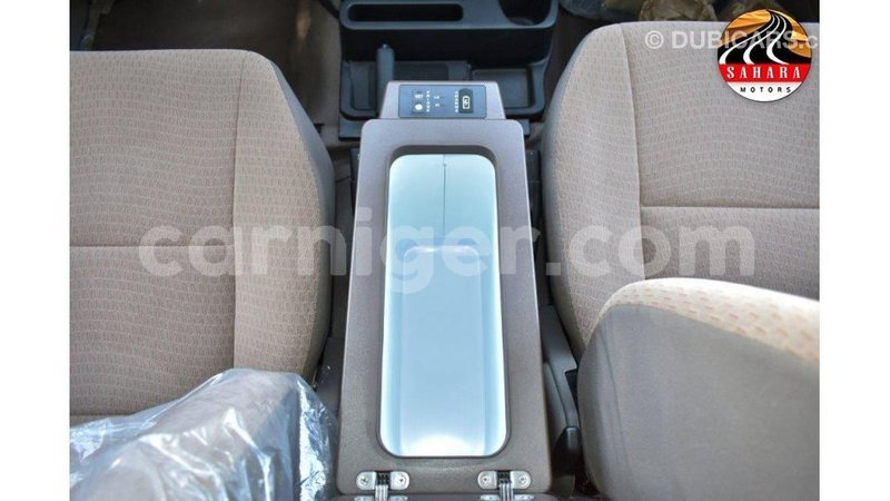 Big with watermark toyota land cruiser agadez import dubai 5443
