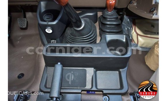 Sayi Imported Toyota Land Cruiser Other Babbar mota in Import - Dubai a Agadez Sayi Imported Toyota Land Cruiser Other Babbar mota in Import - Dubai a Agadez