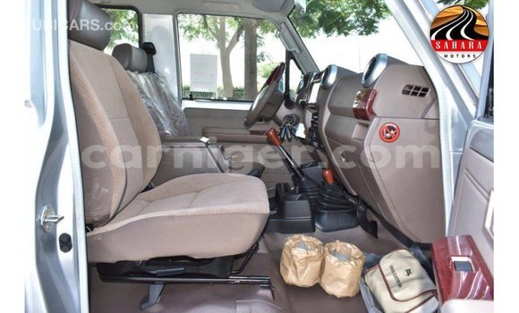 Sayi Imported Toyota Land Cruiser Other Babbar mota in Import - Dubai a Agadez Sayi Imported Toyota Land Cruiser Other Babbar mota in Import - Dubai a Agadez