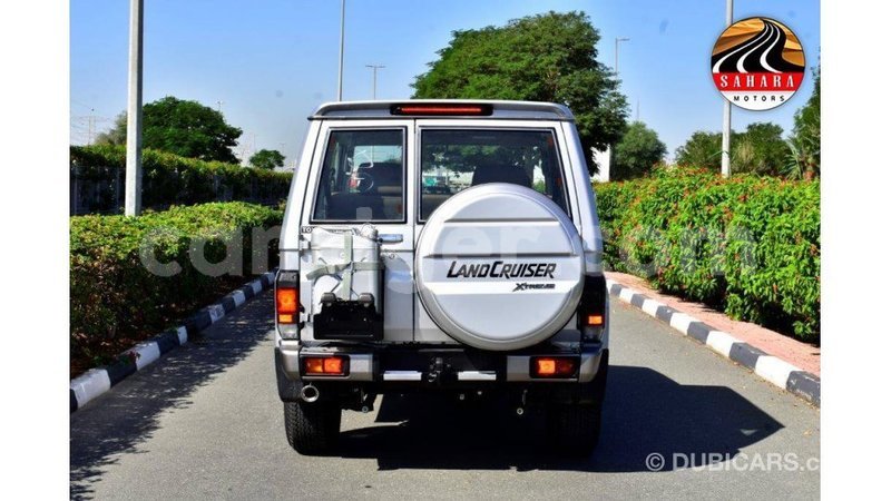 Big with watermark toyota land cruiser agadez import dubai 5443