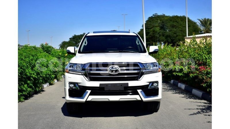 Big with watermark toyota land cruiser agadez import dubai 5444