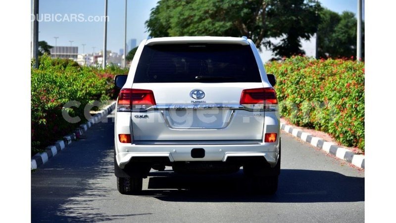 Big with watermark toyota land cruiser agadez import dubai 5444