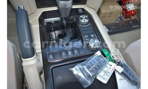 Sayi Imported Toyota Land Cruiser Black Babbar mota in Import - Dubai a Agadez Sayi Imported Toyota Land Cruiser Black Babbar mota in Import - Dubai a Agadez
