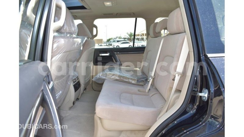 Big with watermark toyota land cruiser agadez import dubai 5445