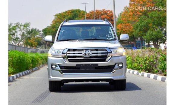 Sayi Imported Toyota Land Cruiser Other Babbar mota in Import - Dubai a Agadez Sayi Imported Toyota Land Cruiser Other Babbar mota in Import - Dubai a Agadez