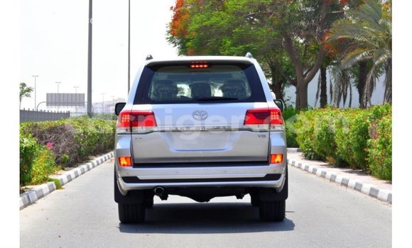 Sayi Imported Toyota Land Cruiser Other Babbar mota in Import - Dubai a Agadez Sayi Imported Toyota Land Cruiser Other Babbar mota in Import - Dubai a Agadez