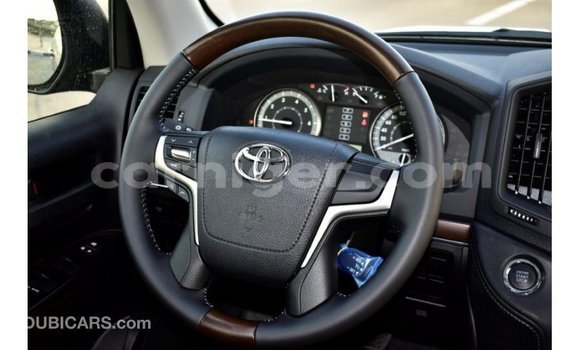 Sayi Imported Toyota Land Cruiser Black Babbar mota in Import - Dubai a Agadez Sayi Imported Toyota Land Cruiser Black Babbar mota in Import - Dubai a Agadez