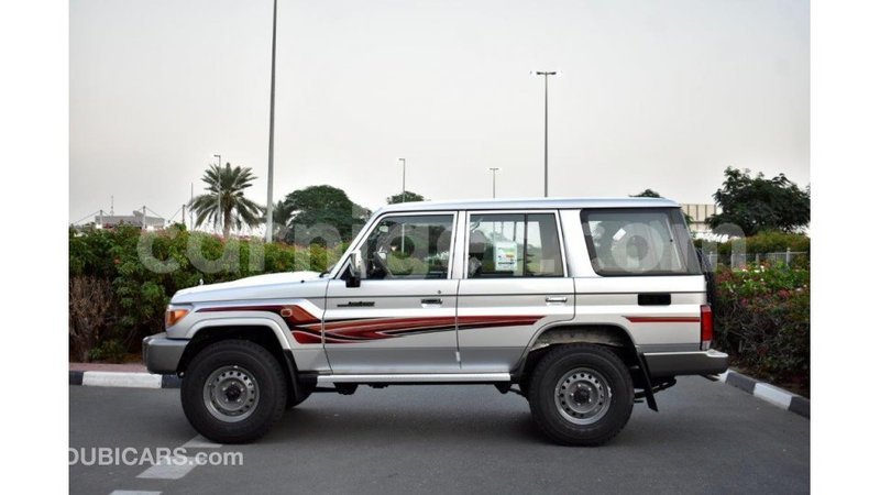 Big with watermark toyota land cruiser agadez import dubai 5449