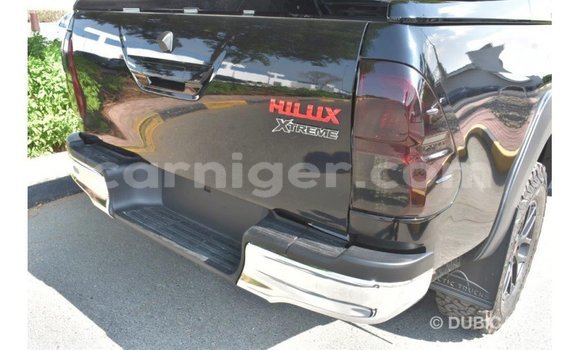 Sayi Imported Toyota Hilux Black Mota in Import - Dubai a Agadez Sayi Imported Toyota Hilux Black Mota in Import - Dubai a Agadez