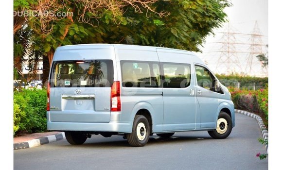 Sayi Imported Toyota Hiace Blue Mota in Import - Dubai a Agadez Sayi Imported Toyota Hiace Blue Mota in Import - Dubai a Agadez