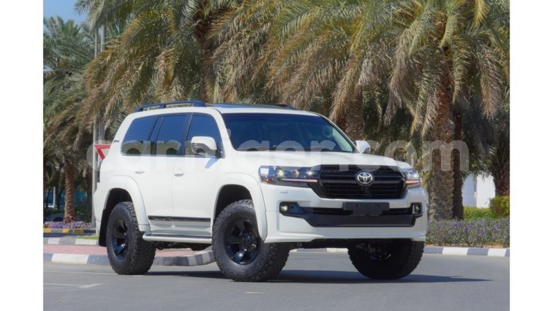 Big with watermark toyota land cruiser agadez import dubai 5452