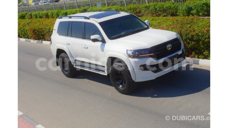 Big with watermark toyota land cruiser agadez import dubai 5452