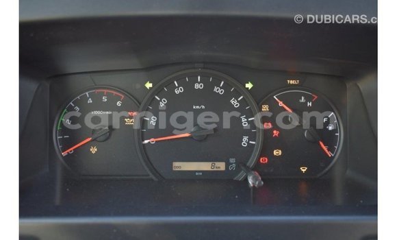 Sayi Imported Toyota Coaster White Mota in Import - Dubai a Agadez Sayi Imported Toyota Coaster White Mota in Import - Dubai a Agadez