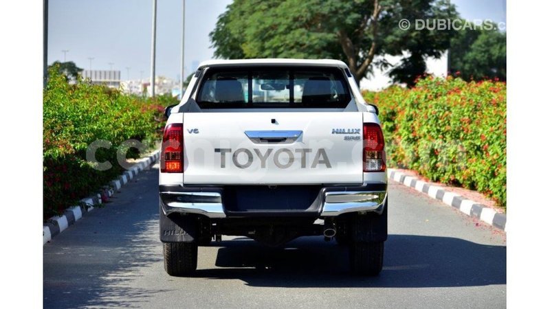 Big with watermark toyota hilux agadez import dubai 5455