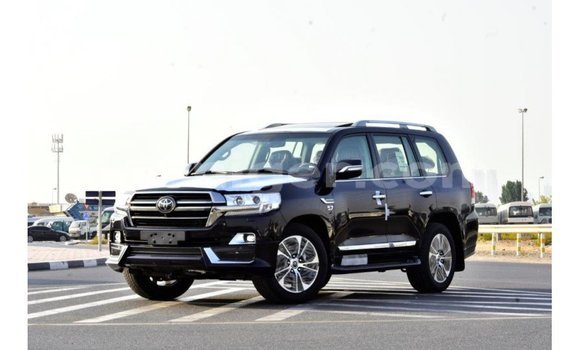 Sayi Imported Toyota Land Cruiser Black Babbar mota in Import - Dubai a Agadez Sayi Imported Toyota Land Cruiser Black Babbar mota in Import - Dubai a Agadez