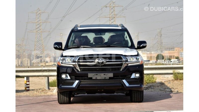 Big with watermark toyota land cruiser agadez import dubai 5457
