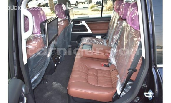 Sayi Imported Toyota Land Cruiser Black Babbar mota in Import - Dubai a Agadez Sayi Imported Toyota Land Cruiser Black Babbar mota in Import - Dubai a Agadez