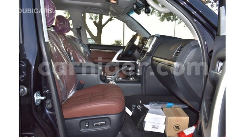 Big with watermark toyota land cruiser agadez import dubai 5457