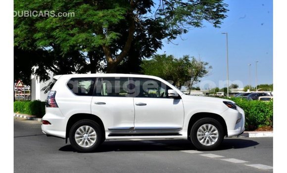 Sayi Imported Lexus GX White Mota in Import - Dubai a Agadez Sayi Imported Lexus GX White Mota in Import - Dubai a Agadez