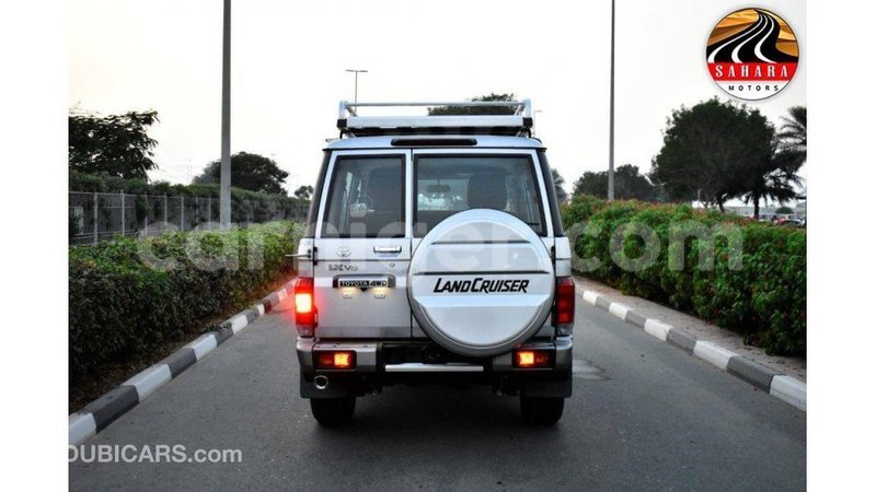 Big with watermark toyota land cruiser agadez import dubai 5459