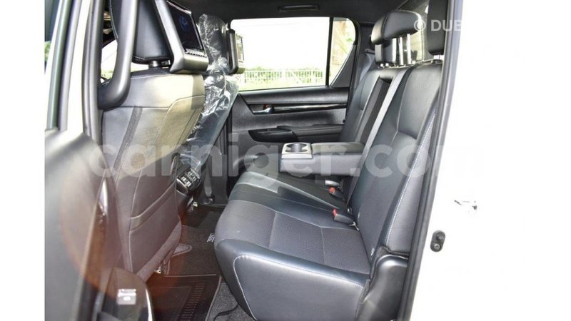 Big with watermark toyota hilux agadez import dubai 5460