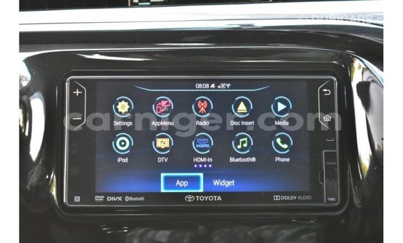 Sayi Imported Toyota Hilux White Mota in Import - Dubai a Agadez Sayi Imported Toyota Hilux White Mota in Import - Dubai a Agadez