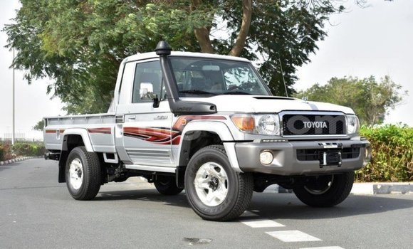 Sayi Imported Toyota Land Cruiser Other Babbar mota in Import - Dubai a Agadez Sayi Imported Toyota Land Cruiser Other Babbar mota in Import - Dubai a Agadez