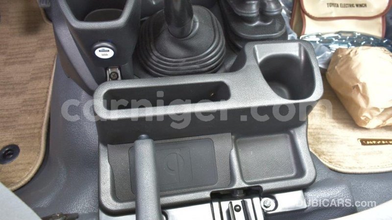 Big with watermark toyota land cruiser agadez import dubai 5465