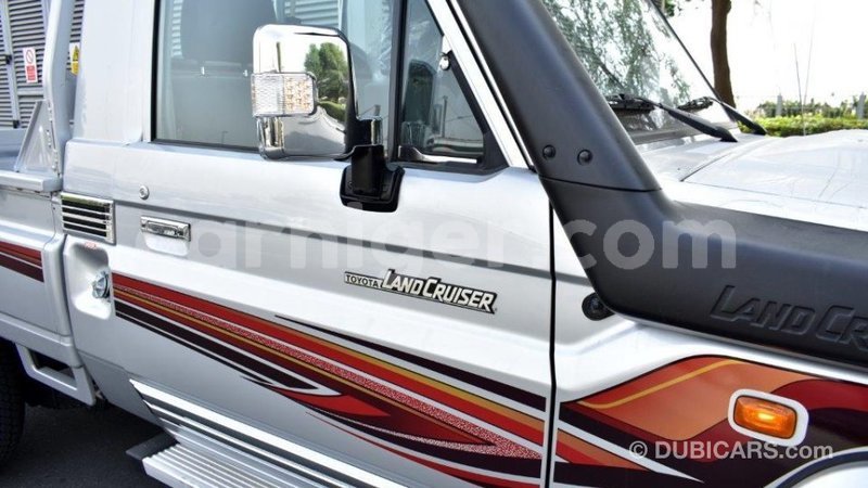Big with watermark toyota land cruiser agadez import dubai 5465