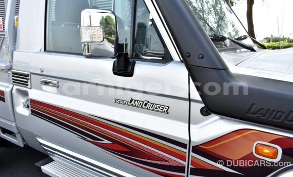 Sayi Imported Toyota Land Cruiser Other Babbar mota in Import - Dubai a Agadez Sayi Imported Toyota Land Cruiser Other Babbar mota in Import - Dubai a Agadez