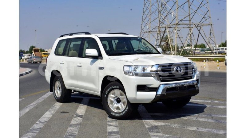 Big with watermark toyota land cruiser agadez import dubai 5467