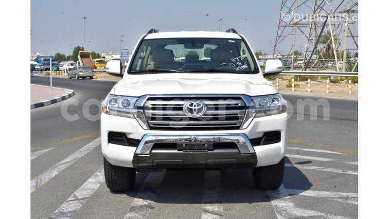 Big with watermark toyota land cruiser agadez import dubai 5467