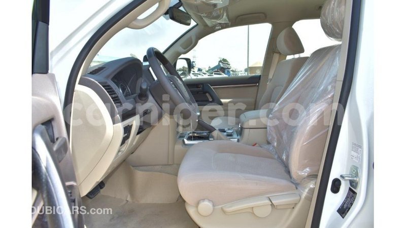 Big with watermark toyota land cruiser agadez import dubai 5467