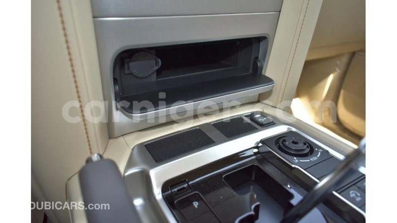 Big with watermark toyota land cruiser agadez import dubai 5467