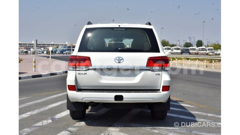 Big with watermark toyota land cruiser agadez import dubai 5467