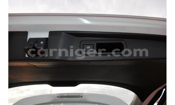 Sayi Imported Toyota Fortuner White Mota in Import - Dubai a Agadez Sayi Imported Toyota Fortuner White Mota in Import - Dubai a Agadez