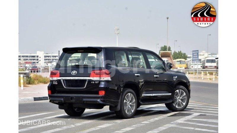 Big with watermark toyota land cruiser agadez import dubai 5469