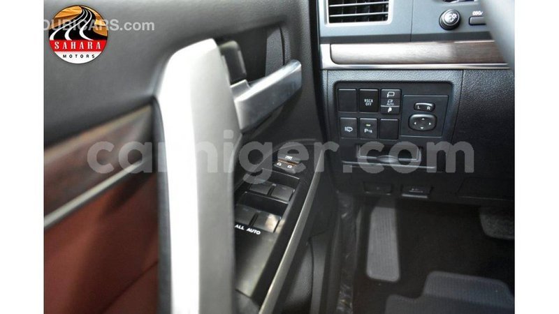 Big with watermark toyota land cruiser agadez import dubai 5469