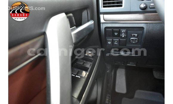 Sayi Imported Toyota Land Cruiser Black Babbar mota in Import - Dubai a Agadez Sayi Imported Toyota Land Cruiser Black Babbar mota in Import - Dubai a Agadez