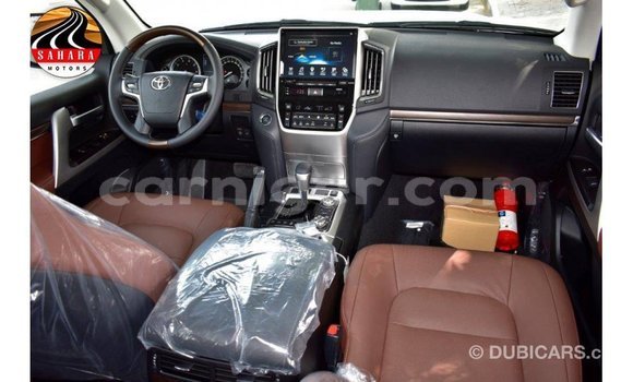 Sayi Imported Toyota Land Cruiser Black Babbar mota in Import - Dubai a Agadez Sayi Imported Toyota Land Cruiser Black Babbar mota in Import - Dubai a Agadez