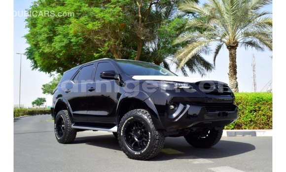 Sayi Imported Toyota Fortuner Black Mota in Import - Dubai a Agadez Sayi Imported Toyota Fortuner Black Mota in Import - Dubai a Agadez