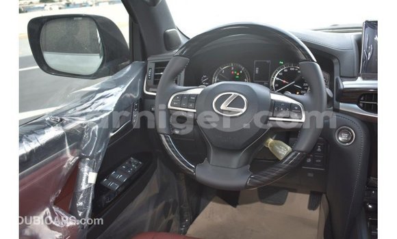 Sayi Imported Lexus LX White Mota in Import - Dubai a Agadez Sayi Imported Lexus LX White Mota in Import - Dubai a Agadez