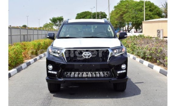 Sayi Imported Toyota Prado Black Mota in Import - Dubai a Agadez Sayi Imported Toyota Prado Black Mota in Import - Dubai a Agadez